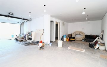 Property slide 82