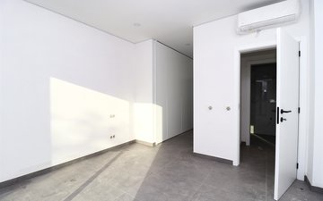 Property slide 66