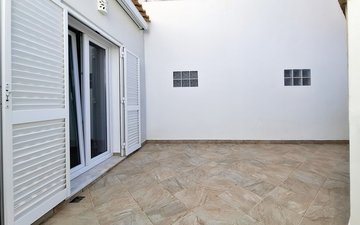 Property slide 24