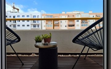 Property slide 25