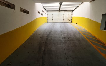 Property slide 32