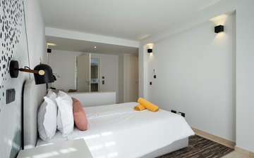 Property slide 18