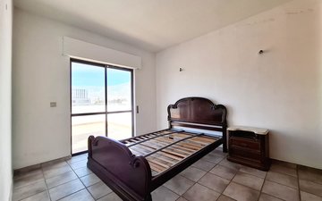 Property slide 22