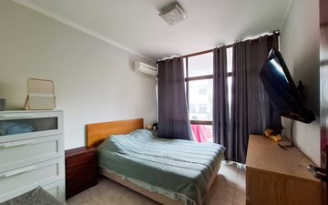 Property slide 20