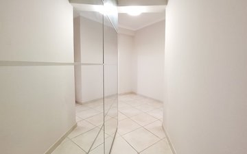Property slide 22