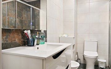 Property slide 16