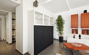 Property slide 16