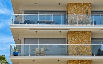Property slide 50