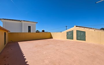 Property slide 40