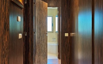 Property slide 20