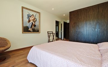 Property slide 25