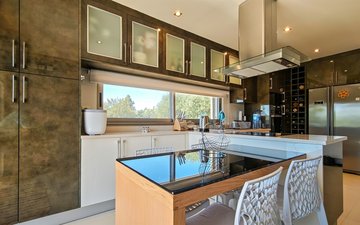 Property slide 16