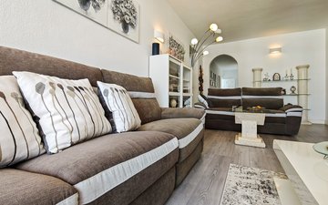 Property slide 20