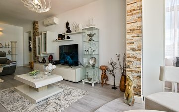 Property slide 25