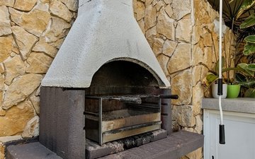 Property slide 10