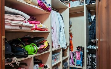 Property slide 32