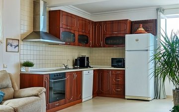 Property slide 10