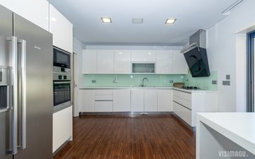 Property slide 21