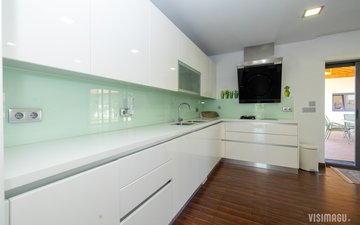 Property slide 20