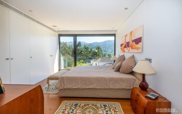 Property slide 66