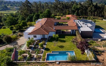 Property slide 80