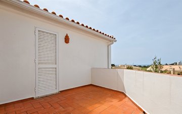 Property slide 41