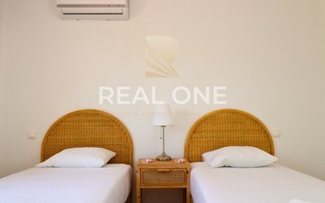 Property slide 50