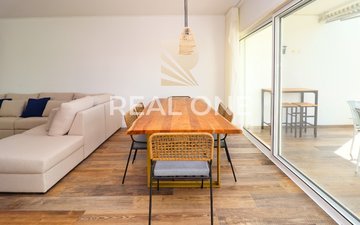 Property slide 21