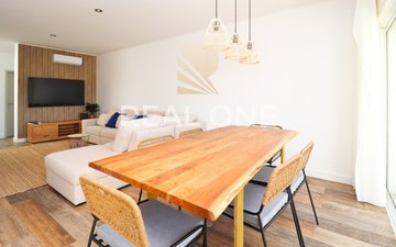Property slide 22
