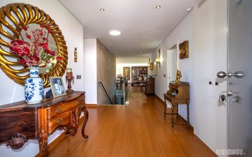 Property slide 66