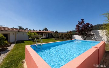 Property slide 80