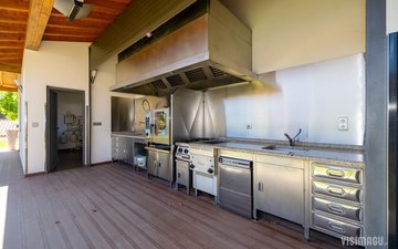 Property slide 77