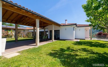 Property slide 25