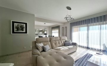 Property slide 19