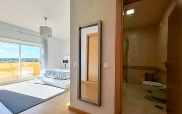 Property slide 40