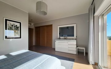Property slide 39