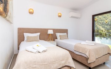 Property slide 29