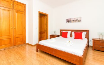 Property slide 20
