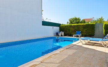 Property slide 40