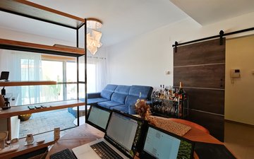 Property slide 25