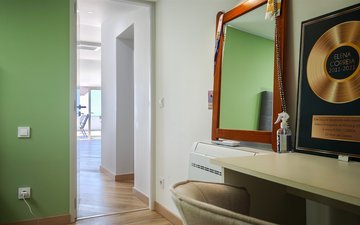 Property slide 49