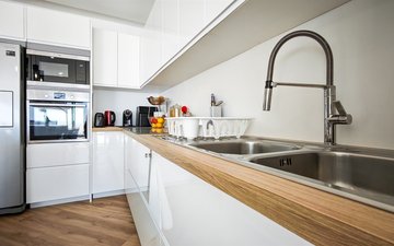 Property slide 18