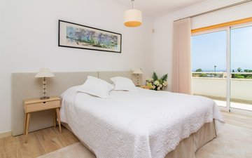 Property slide 22