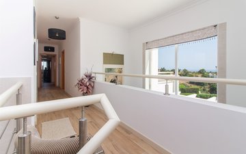 Property slide 20