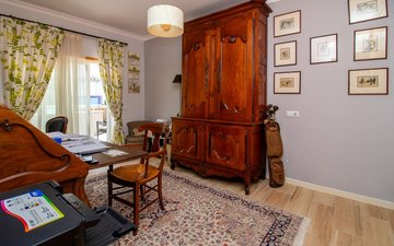 Property slide 17