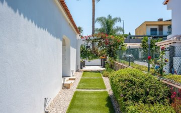Property slide 62