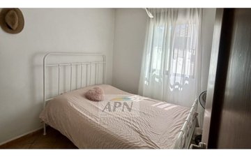 Property slide 22