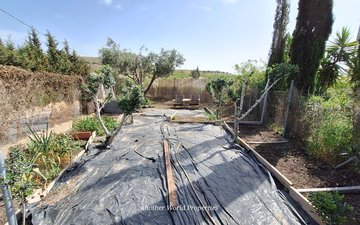 Property slide 33