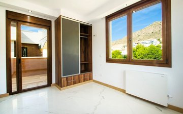 Property slide 20