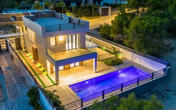 Property slide 22